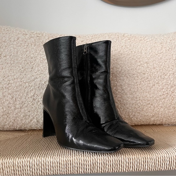 SOLD - L’Intervalle Black Leather Ankle Boots Size EU 38 - Picture 1 of 9